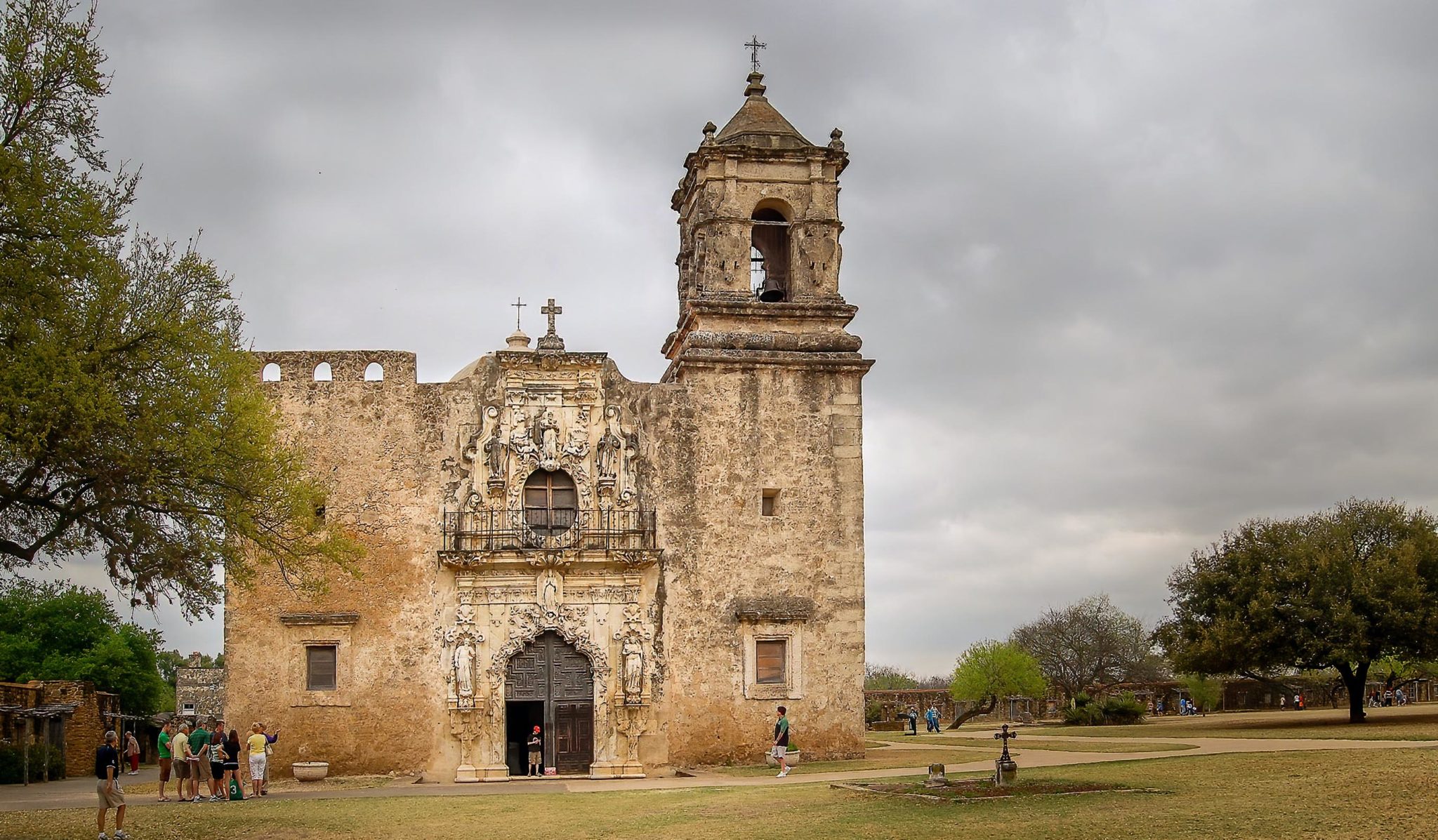 4.9.1: The Alamo (and Mission San Antonio de Valero) - Humanities ...