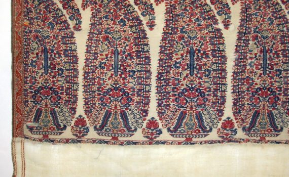 Attributed to Kashmir, detail of shawl of joined fragments, pashmina wool, late 18th century (The Met)