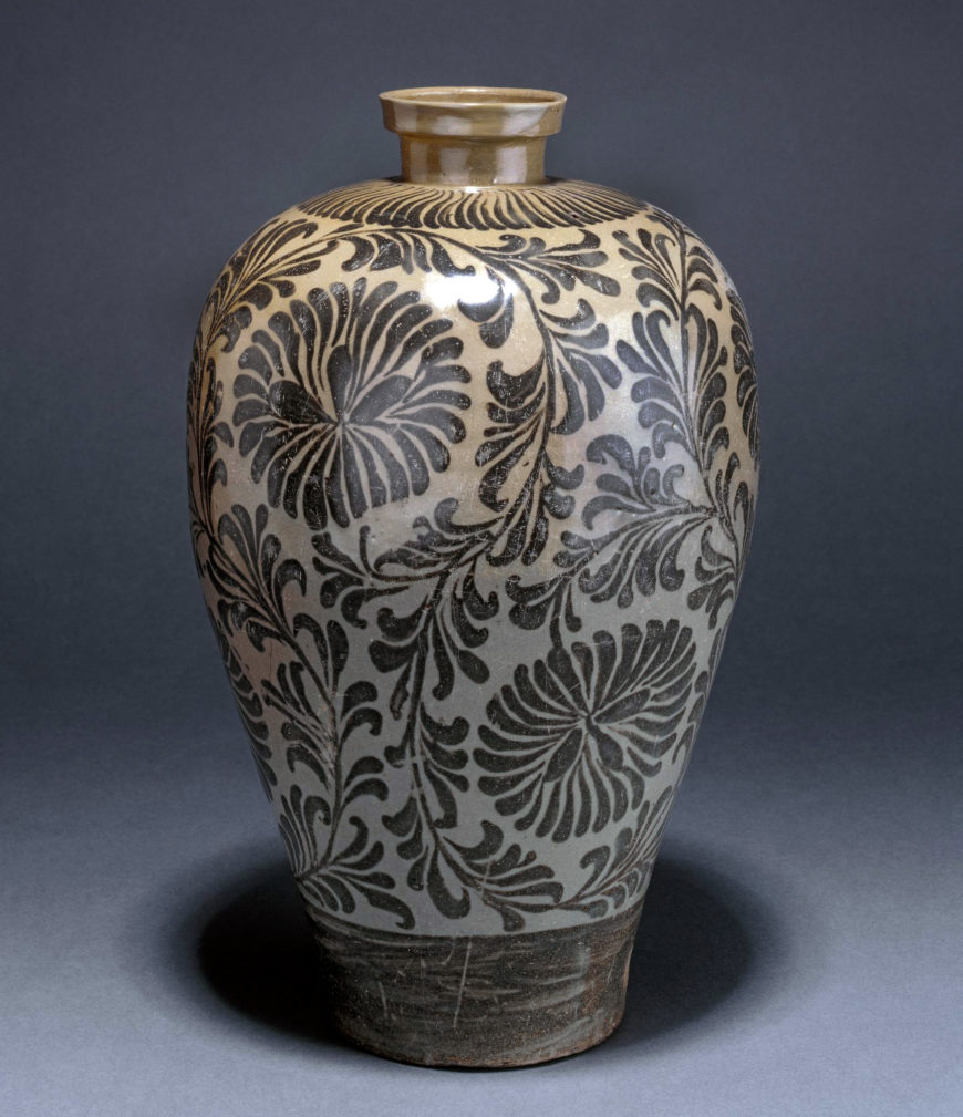 Stoneware maebyong vase, 12th century, Koryo Dynasty, Korea, 30.c cm high (© The Trustees of the British Museum)