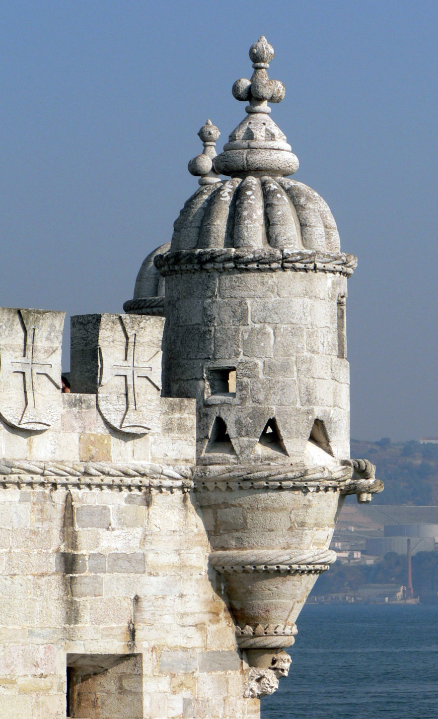 Smaller tower, Tower of Belem, Lisbon, Portugal (Patrick Clenet, CC BY-SA 3.0)