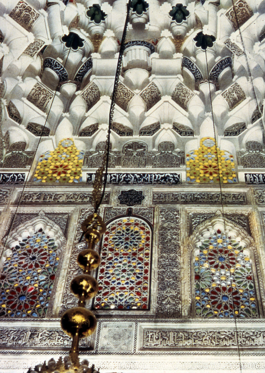 Muqarnas ceiling, 1132-1143, al Qarawiyyan Mosque, Fez, Morocco (photo: © <a href="https://dome.mit.edu/handle/1721.3/59241">John Hoag</a>)