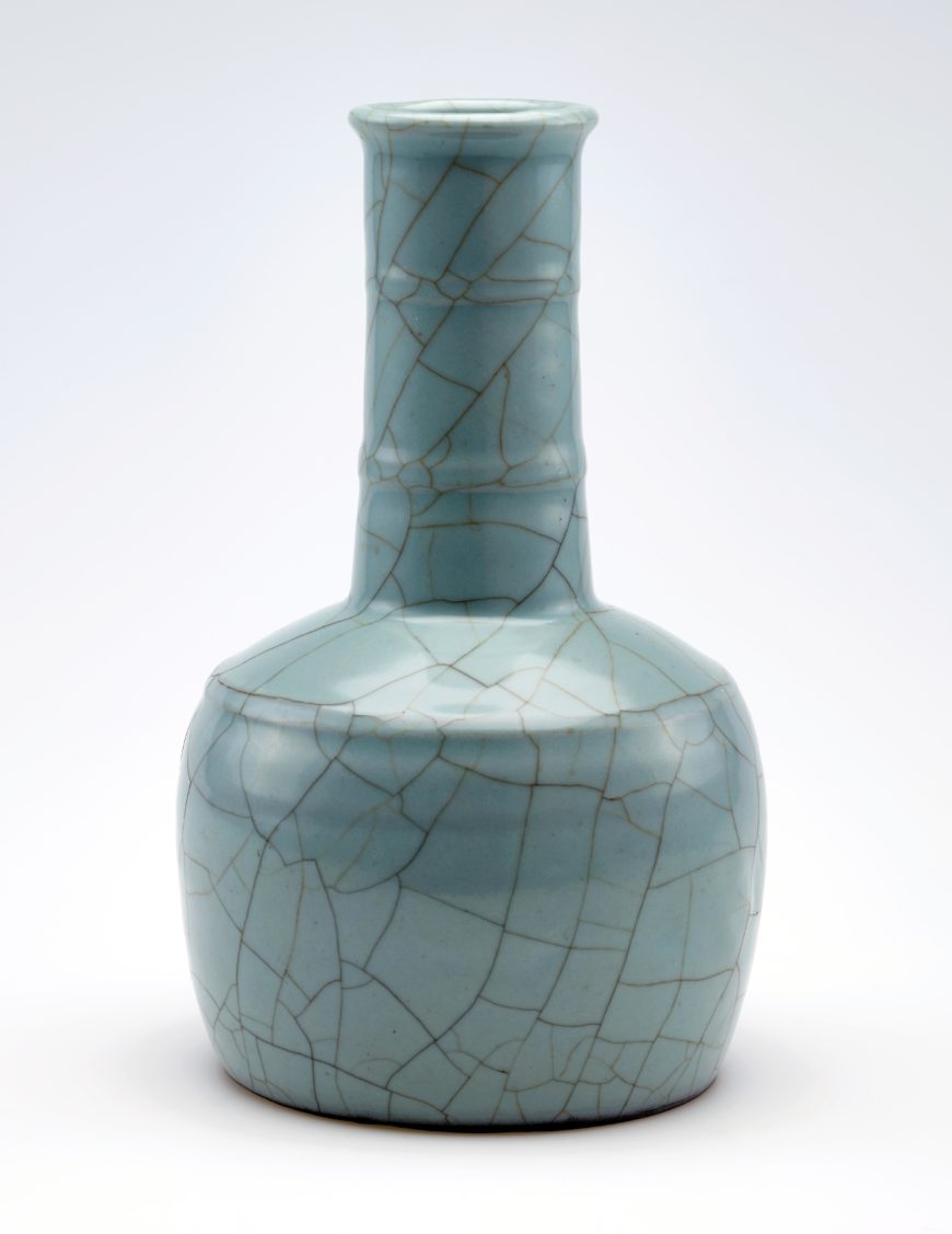 Guan ware long-necked vase with raised bow-string decoration, Southern Song dynasty, 12th century, Guan ware, stoneware with Guan glaze, China, Zhejiang Province, Hangzhou, Jiaotanxia kiln, 23.2 x 14.1 cm (Freer Gallery of Art, Smithsonian Institution, Washington, DC: Gift of Charles Lang Freer, F1911.338)