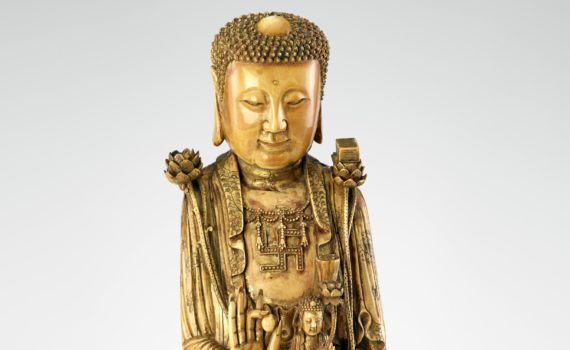 Standing figure of Guanyin as Buddha