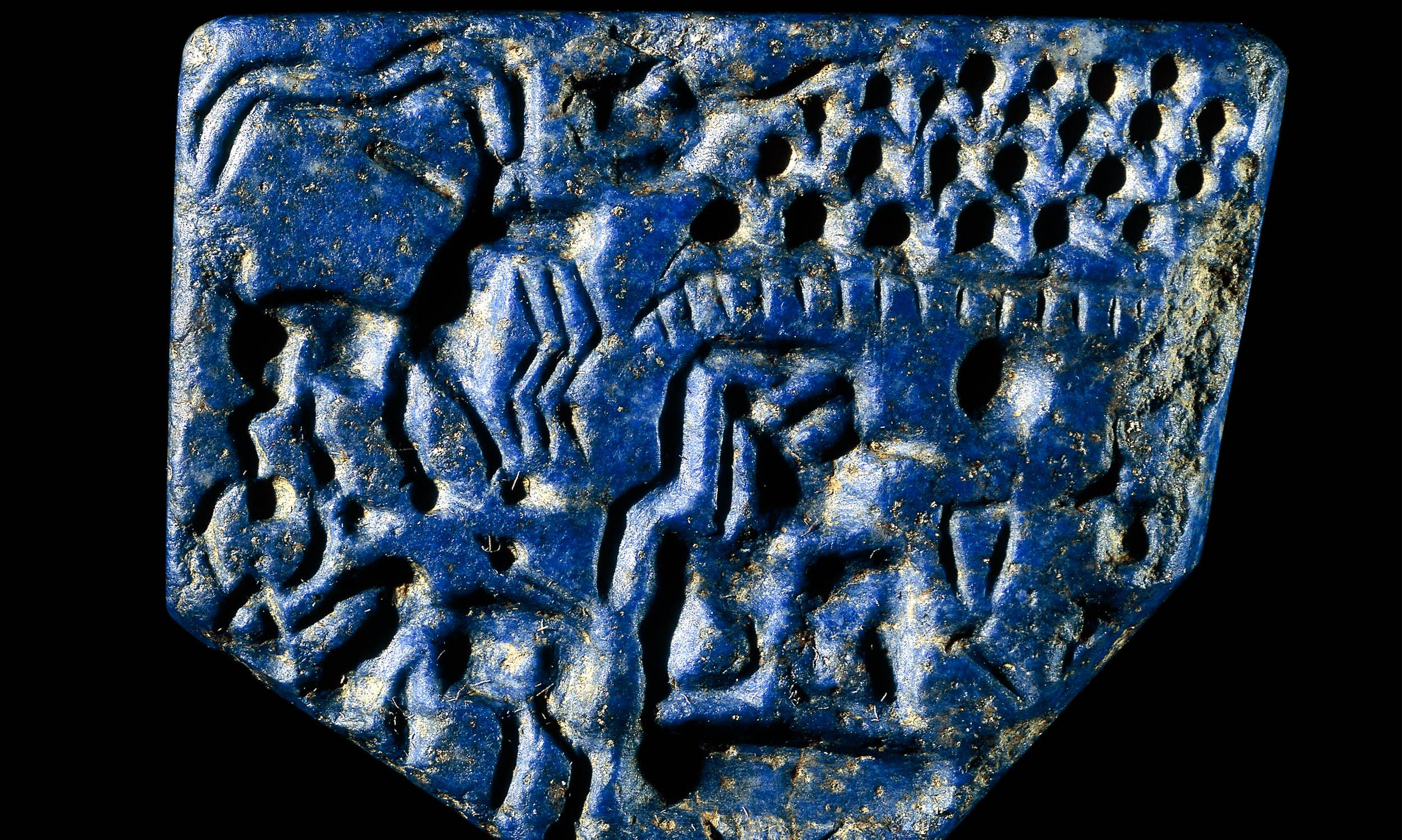 古代ギリシャ 深い青色ラピスラズリ 刻 鷲 印章 ドーム型シール 印材 提げ物 30827001.jpg