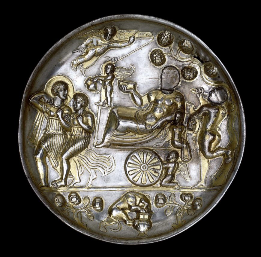 Dish,c. 100–300 C.E., Parthian/Early Sasanian, hammered silver and gold, made in Afghanistan or Iran, 22.5 cm in diameter (© Trustees of the British Museum)