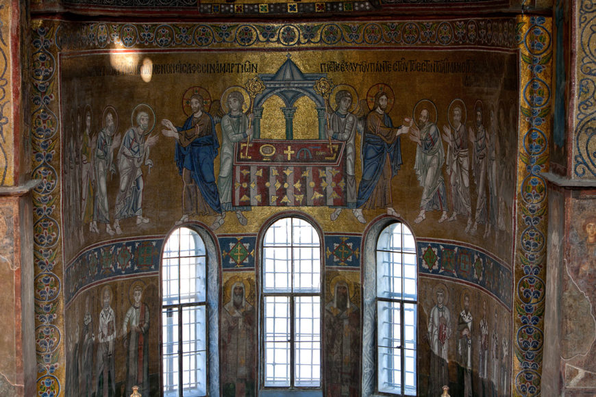 Apse mosaics, St. Sophia, Kyiv, c. 1037 (photo © <a href="http://st-sophia.com.ua/fotoekspeditsii/mozaika-evharistii.html">Archimandrite Seraphim</a>)