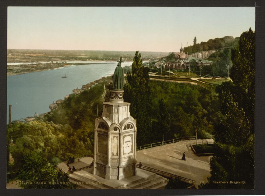 Monument to prince Vladimir I, 1853, Kyiv, Ukraine (photo: <a href="https://www.loc.gov/item/2001697425/">Library of Congress</a>)
