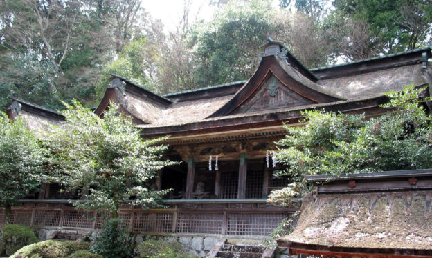 Yoshino-Mikumari Shrine
