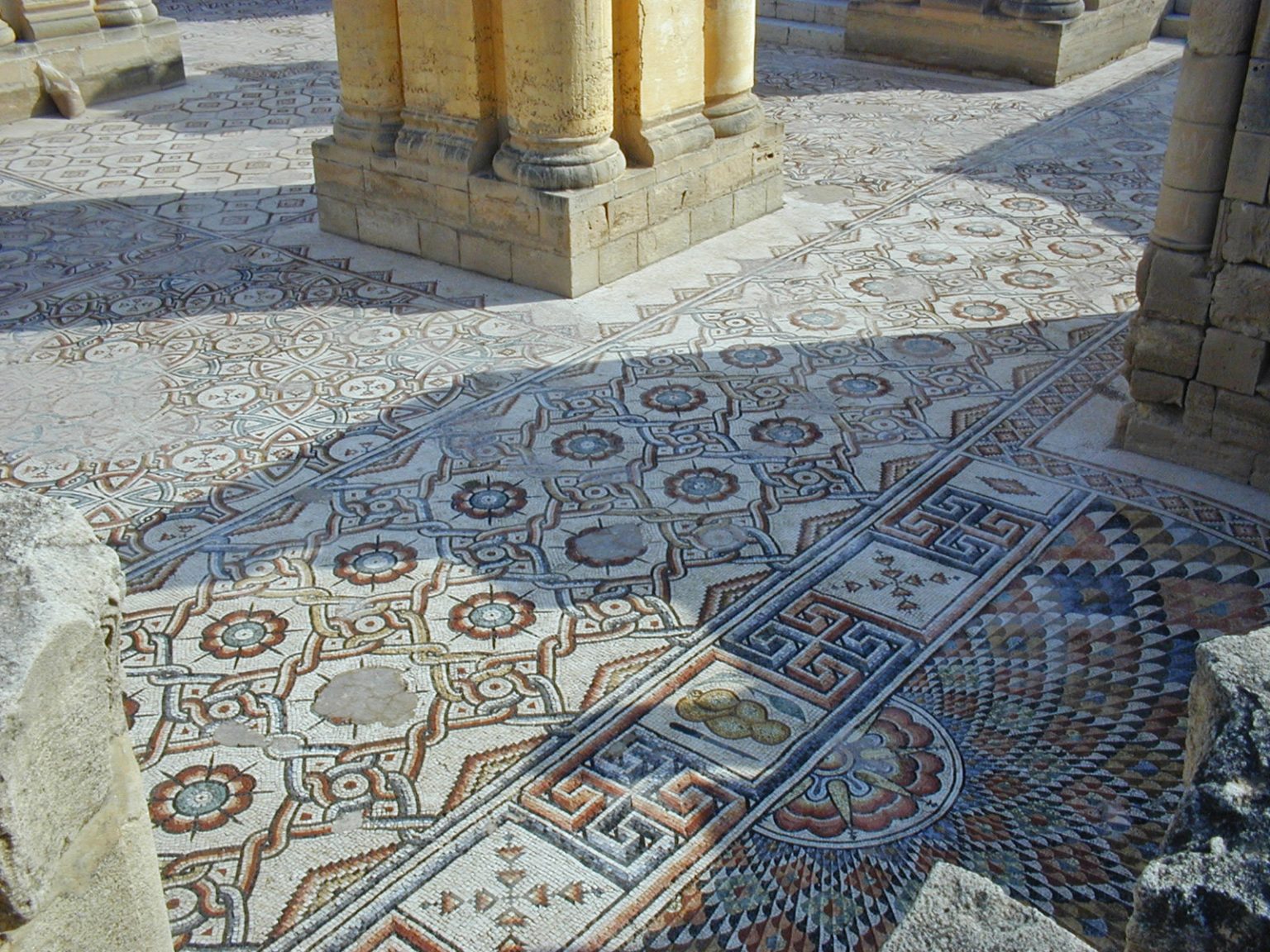 Smarthistory Mosaics in the early Islamic world