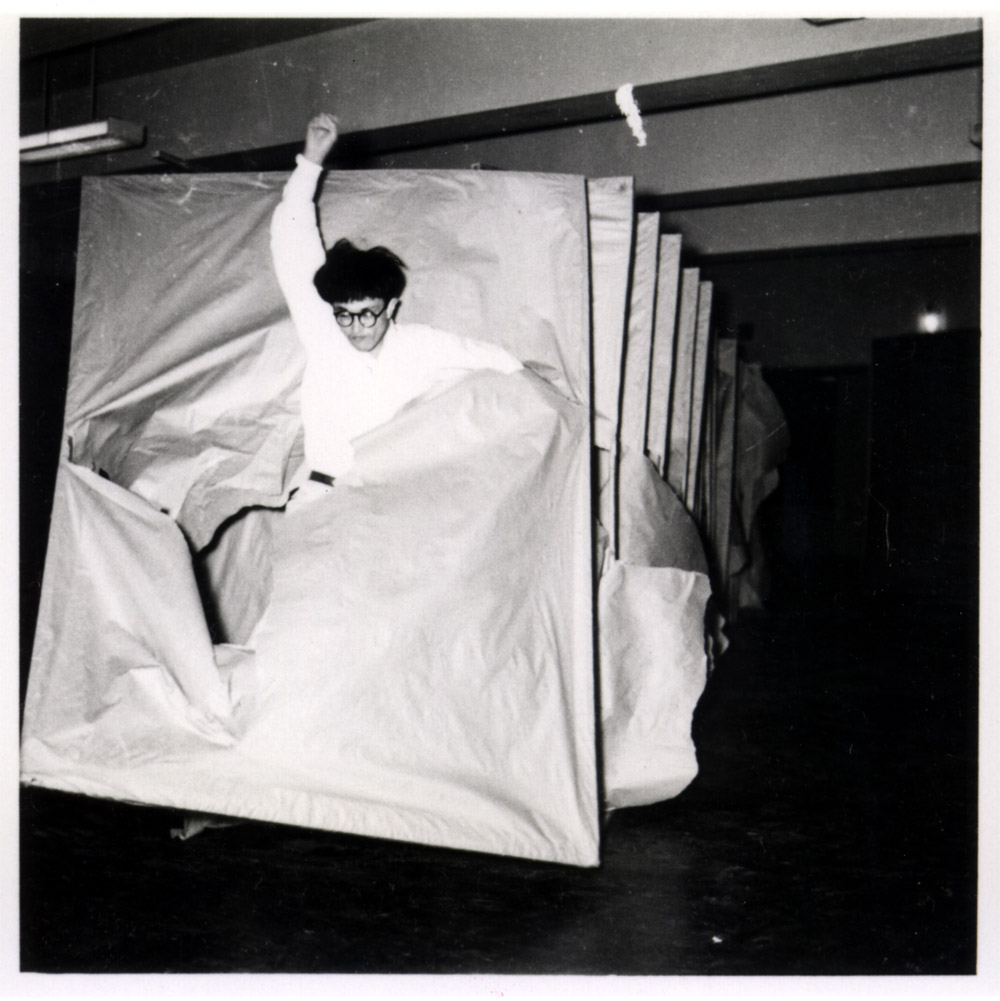 Murakami Saburō, Passing Through, 1956 Performance view: 2nd Gutai Art Exhibition, Ohara Kaikan, Tokyo, 1956 © Makiko Murakami and the former members of the Gutai Art Association