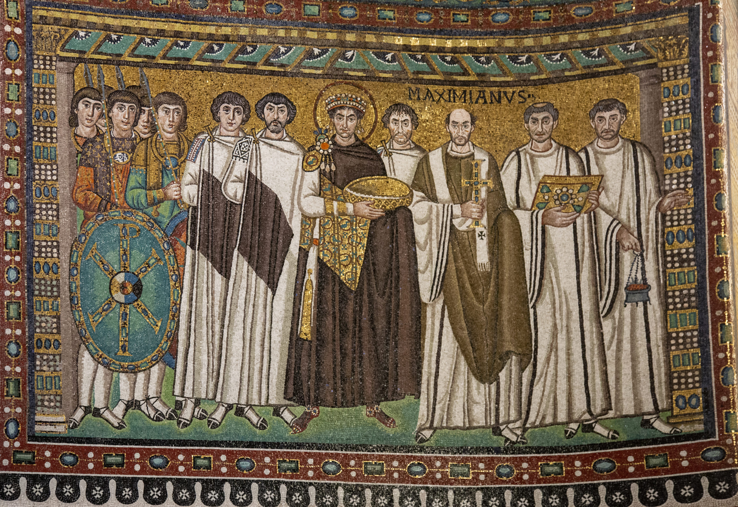 Justinian mosaic, 540s, San Vitale, Ravenna (photo: <a href="https://flic.kr/p/2jMxT6Z">byzantologist</a>, CC BY-NC-SA 2.0)
