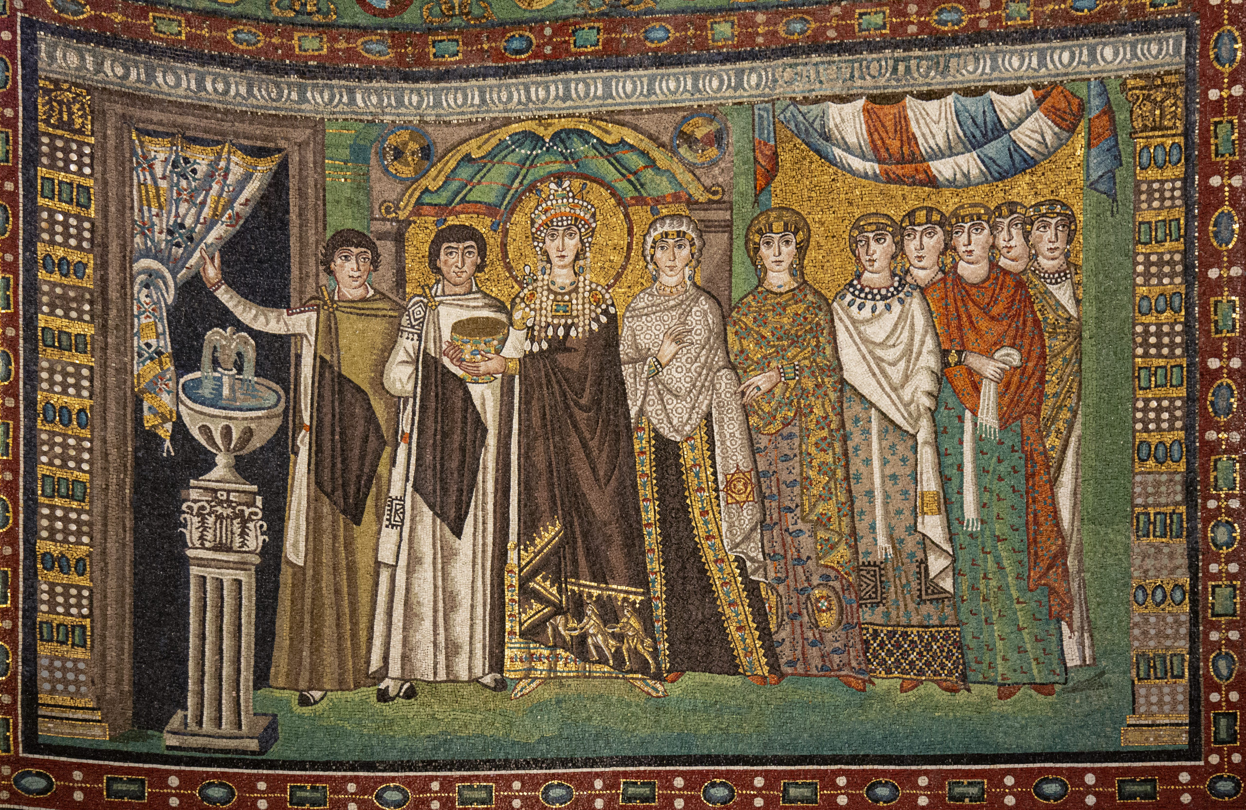 Detail of the wall mosaic depicting the attendants of empress Theodora’s wearing luxury silk garments of diverse designs, 540s, San Vitale, Ravenna (photo: byzantologist, CC BY-NC-SA 2.0)