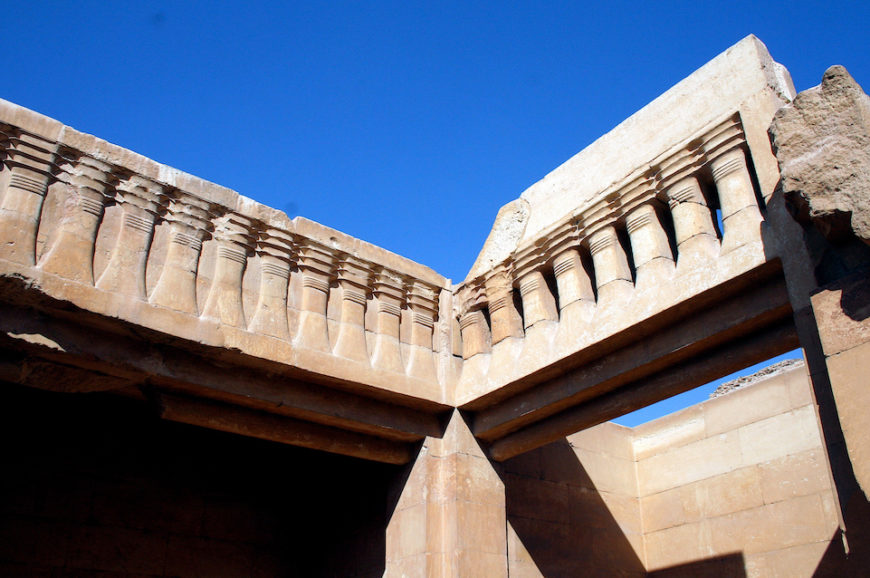 Djed-pillar frieze in Temple T, Saqqara (photo: Dr. Amy Calvert)
