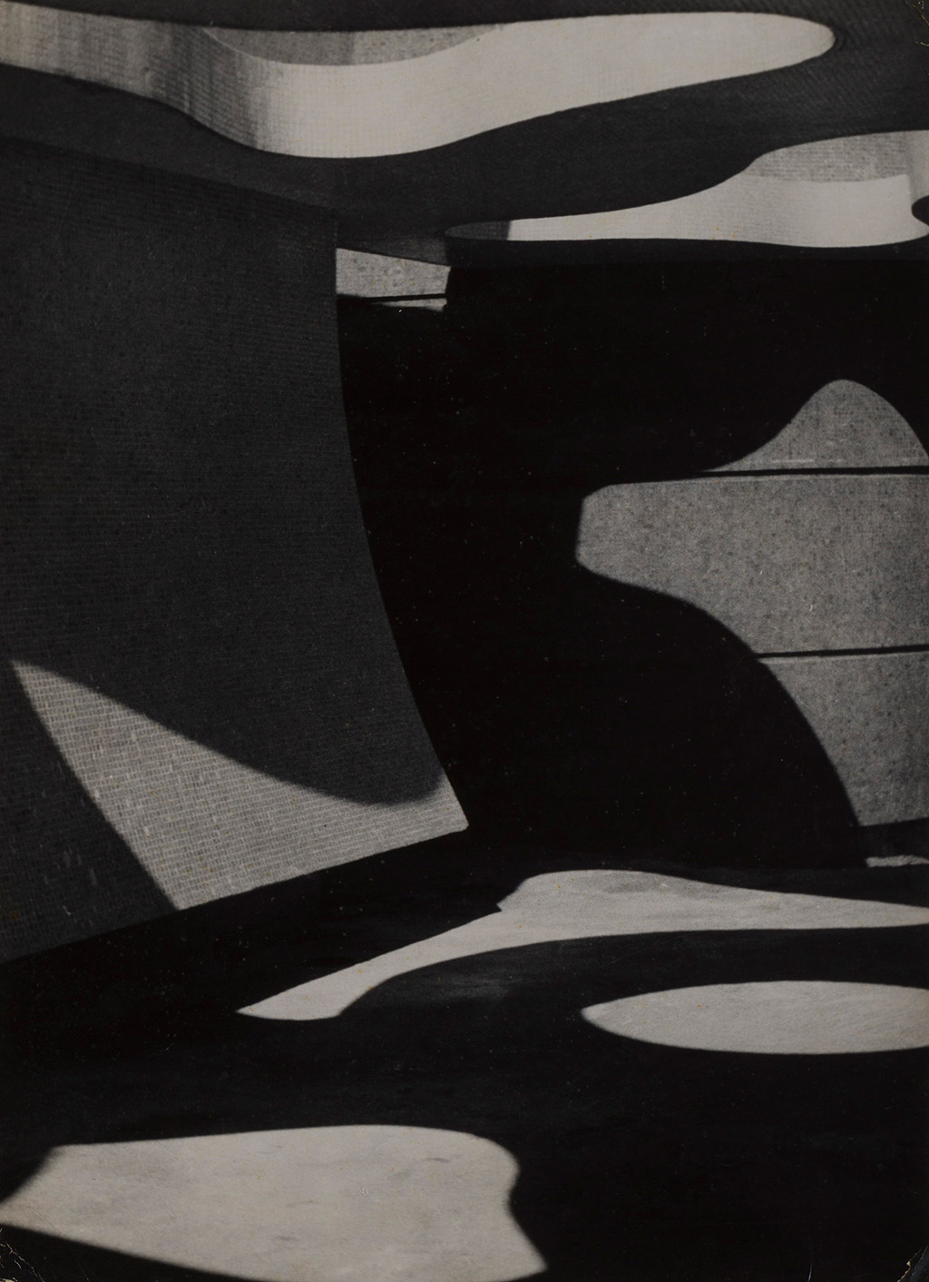 José Yalenti, Architecture or Twilight, c. 1957, gelatin silver print (Museu de Arte de São Paulo)