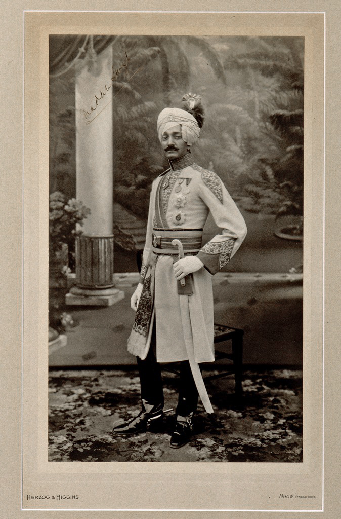 Herzog & Higgins of Mhow, C.I., Maharaja Madan Singh, c. 1900, photograph, Rajasthan, Kishangarh, India (Kenneth Robbins Collection, Smithsonian)
