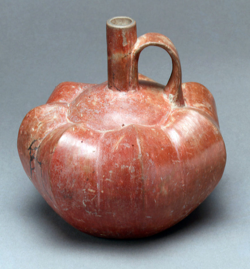 Spouted Bottle, Chorrera culture, Ecuador, 12th-4th century BCE, ceramic, diameter 6 inches, height 6 inches. Metropolitan Museum of Art, New York.