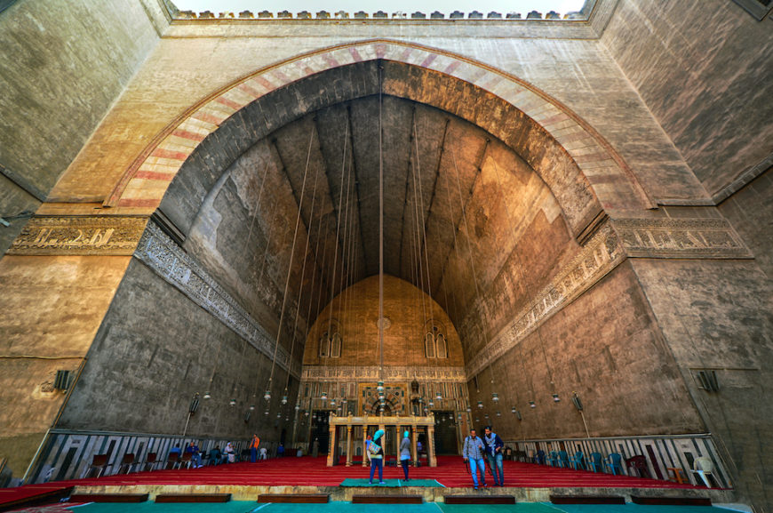 Qibla iwan, madrasa and Friday Mosque of Sultan Hasan, 1356–1363/758–764 AH, Cairo, Egypt (photo: Mustafa Shorbaji, CC BY-SA 4.0)