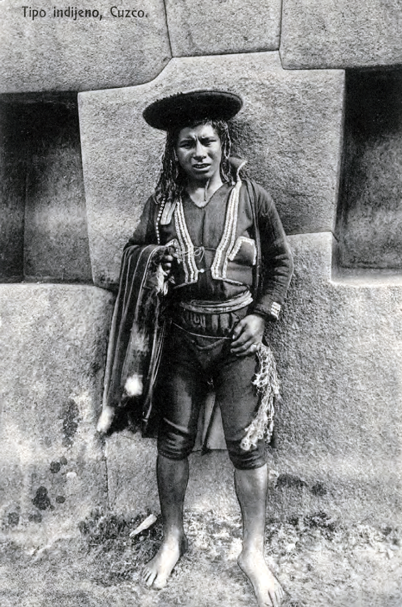 Max T. Vargas, Tipo indijeno, Cuzco, c. 1890-1915. Postcard.