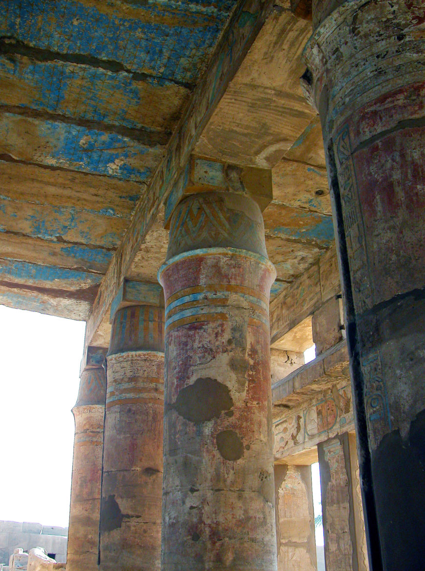 "Tent pole" columns, Festival Temple of Thutmose III, c. 1479-25 B.C.E., sandstone, mud brick, paint, Karnak, at Luxor, Egypt (photo: Dennis Jarvis, CC: BY-SA 2.0)