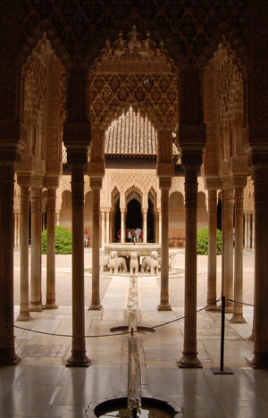 Court of the Lions, Alhambra (photo: photongatherer, CC BY-NC 2.0)