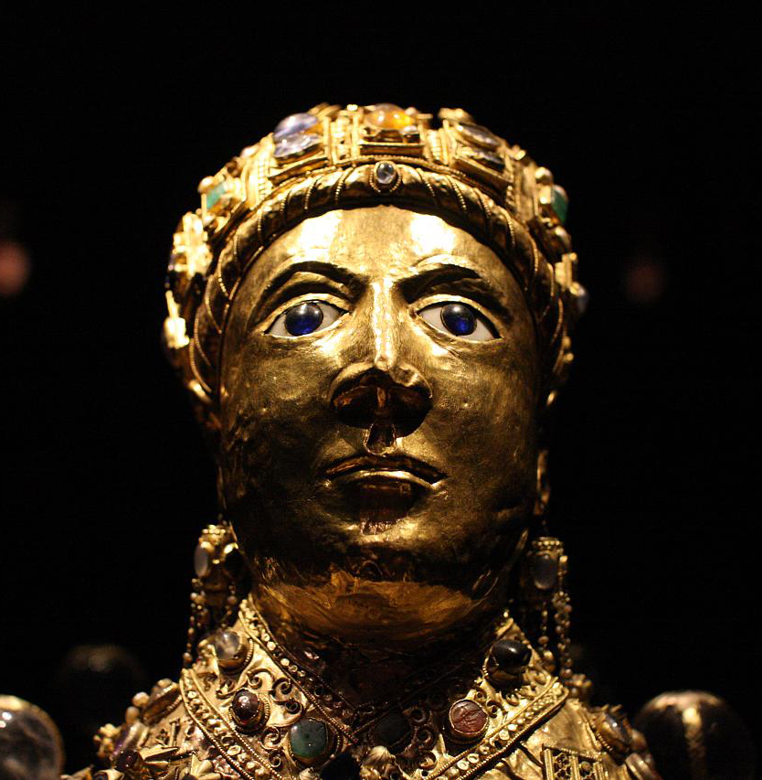 Head (detail), Reliquary statue of Sainte-Foy (Saint Faith), late 10th to early 11th century with later additions, gold, silver gilt, jewels, and cameos over a wooden core, 33-1/2 inches (Treasury, Sainte-Foy, Conques) (photo: Holly Hayes, CC BY-NC 2.0)
