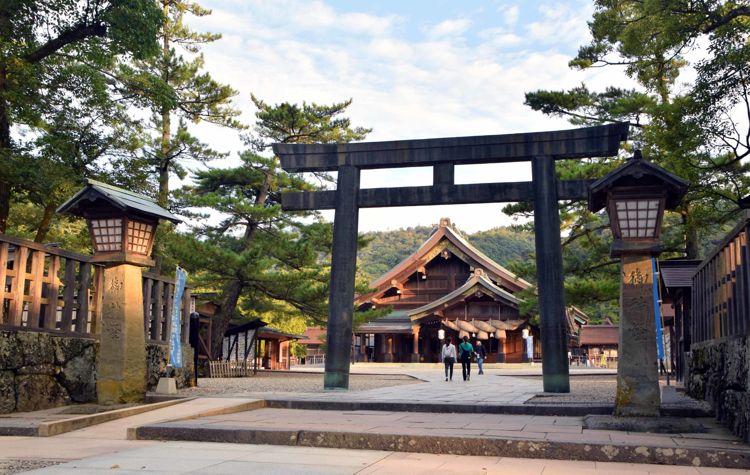 Izumotaisha Grand Shrine entrance (photo: Raita Futo, CC BY 2.0)