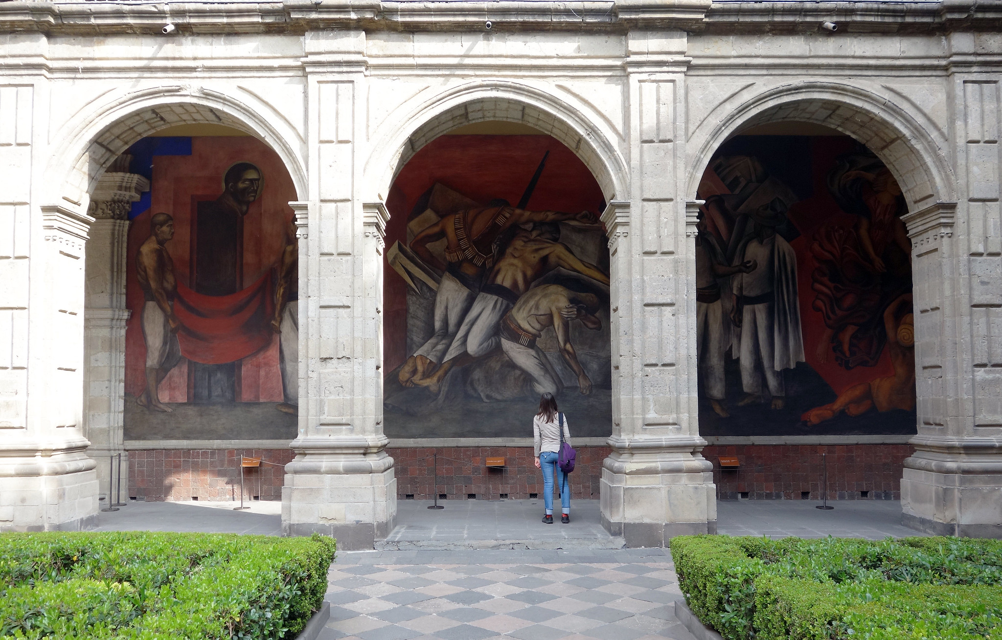 José Clemente Orozco, The Trench (center arch), San Ildefonso College courtyard, begun 1923, Mexico City