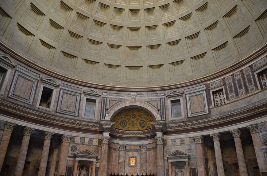 Interior view, The Pantheon, c. 125 C.E., Rome (photo: Carole Raddato, CC BY-SA 2.0)