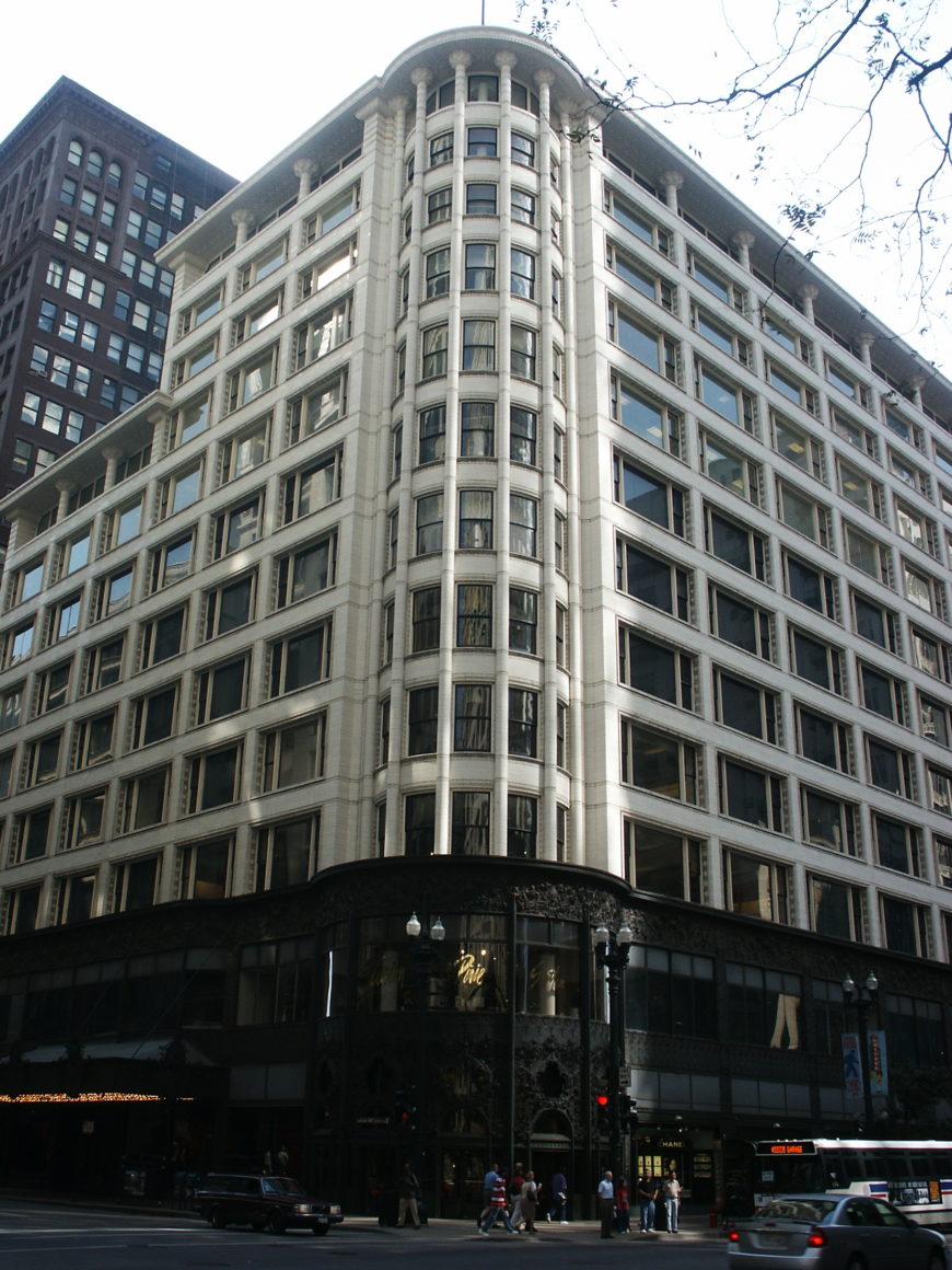 Louis Sullivan, Carson, Pirie, Scott Building, 1899 and 1903–04, Chicago (photo: artistmac, CC BY-SA 2.0)