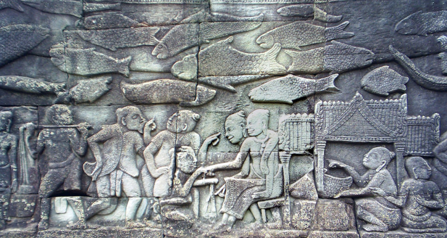Scene showing a marketplace, bas-relief, Bayon, Angkor Thom (photo: CC BY-SA 3.0)