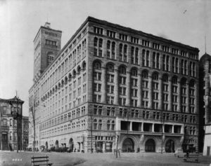 Smarthistory – Louis Sullivan, Carson, Pirie, Scott Building