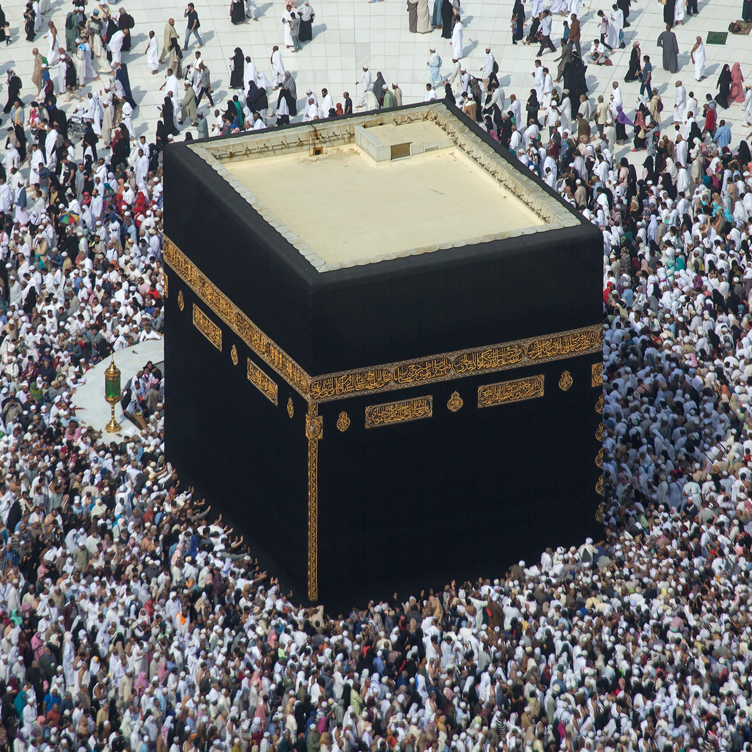 The Kaaba, granite masonry, covered with silk curtain and calligraphy in gold and silver-wrapped thread, pre-Islamic monument, rededicated by Muhammad in 631-32 C.E., multiple renovations, Mecca, Saudi Arabia (photo: Muhammad Mahdi Karim, GNU Free Documentation License 1.2)