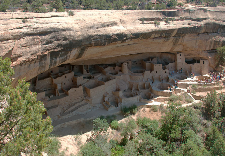 Cliff Palace, Ancestral Puebloan, 450–1300 C.E., sandstone, Mesa Verde National Park, Colorado (photo: Steven Zucker, CC BY-NC-SA 2.0)