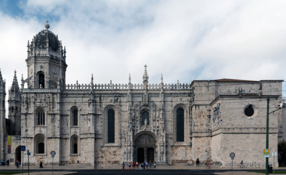 Exterior of the Church of Santa Maria de Belém (photo: Daniel VILLAFRUELA, CC By-SA 3.0)