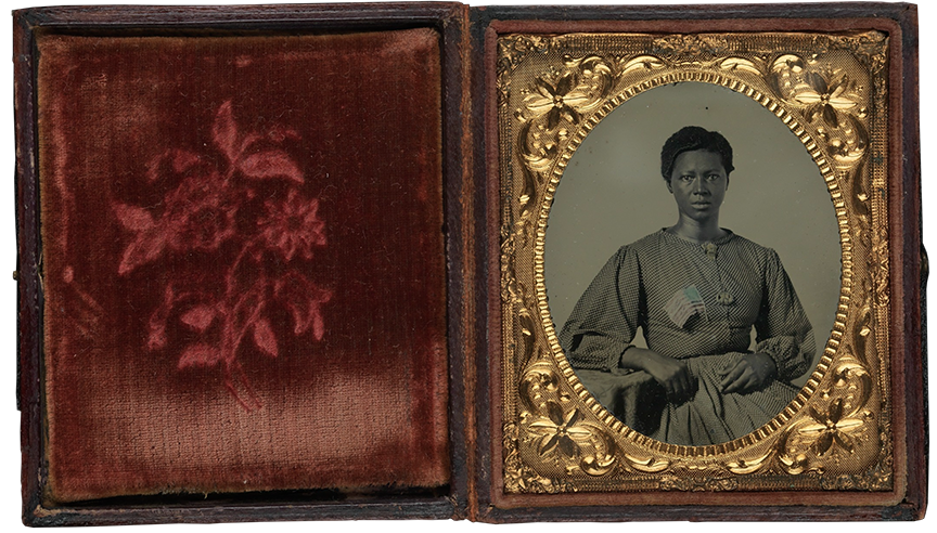 <em>Washerwoman for the Union army in Richmond, Virginia</em>, c. 1862–65, hand-colored ambrotype, 9.5 cm x 8.2 cm x 1.6 cm (<a href="https://americanhistory.si.edu/collections/search/object/nmah_1293214" target="_blank" rel="noopener">National Museum of American History</a>)
