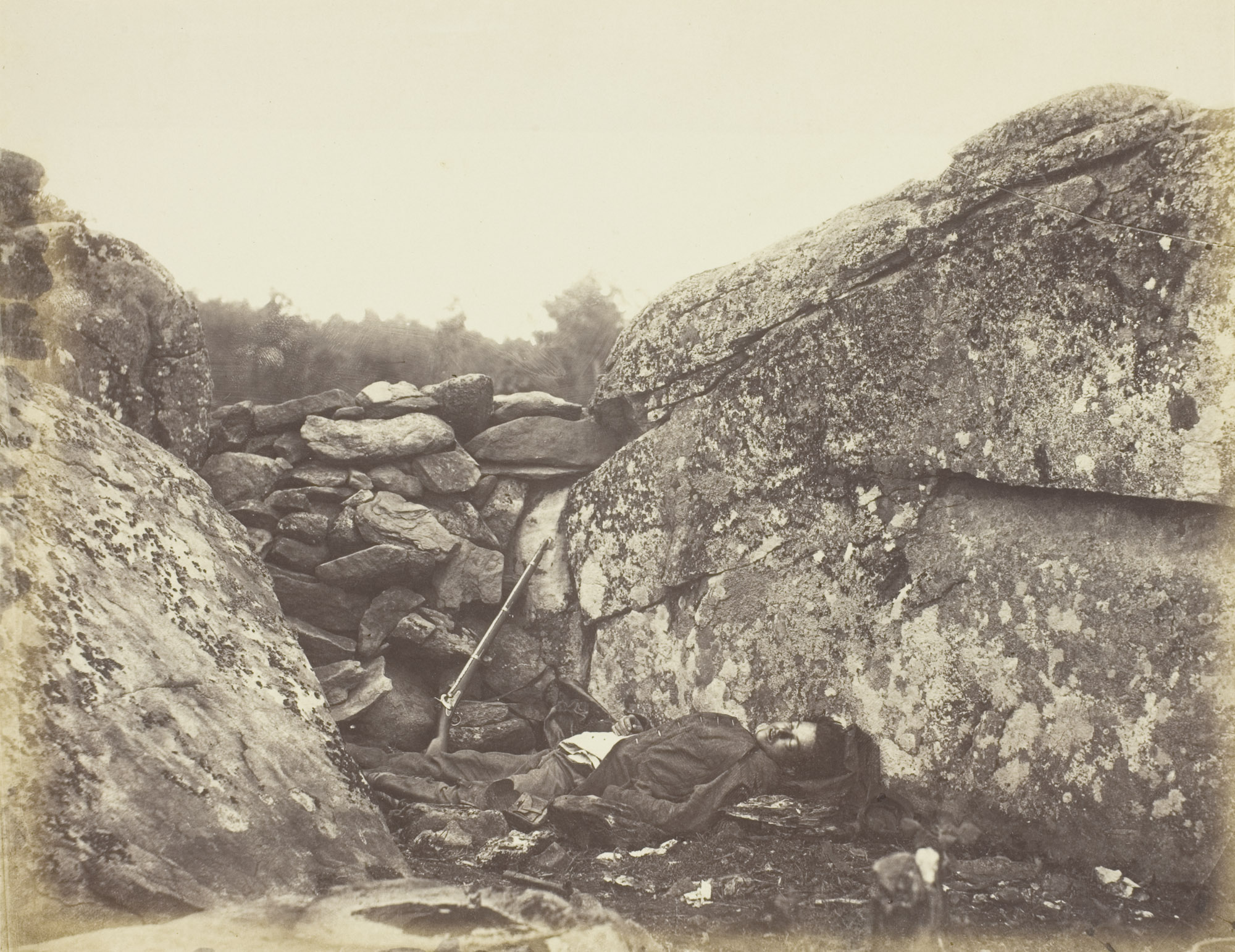 Alexander Gardner, Home of a Rebel Sharpshooter, 1863, albumen print from collodion wet plate negative, 6 15/16 x 9 1/16 inches (The Art Institute of Chicago)