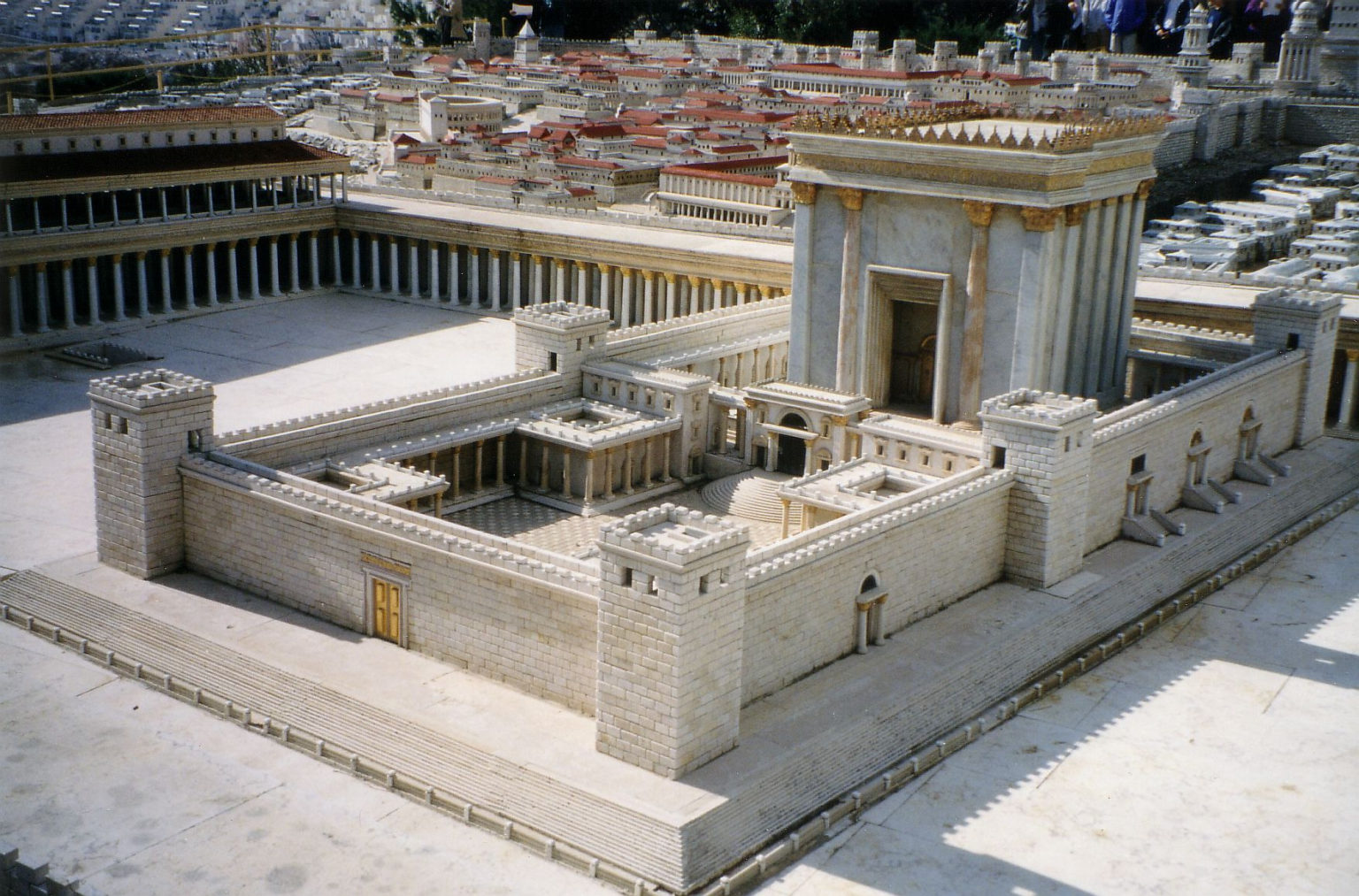 Smarthistory – Writing a history of Jewish architecture