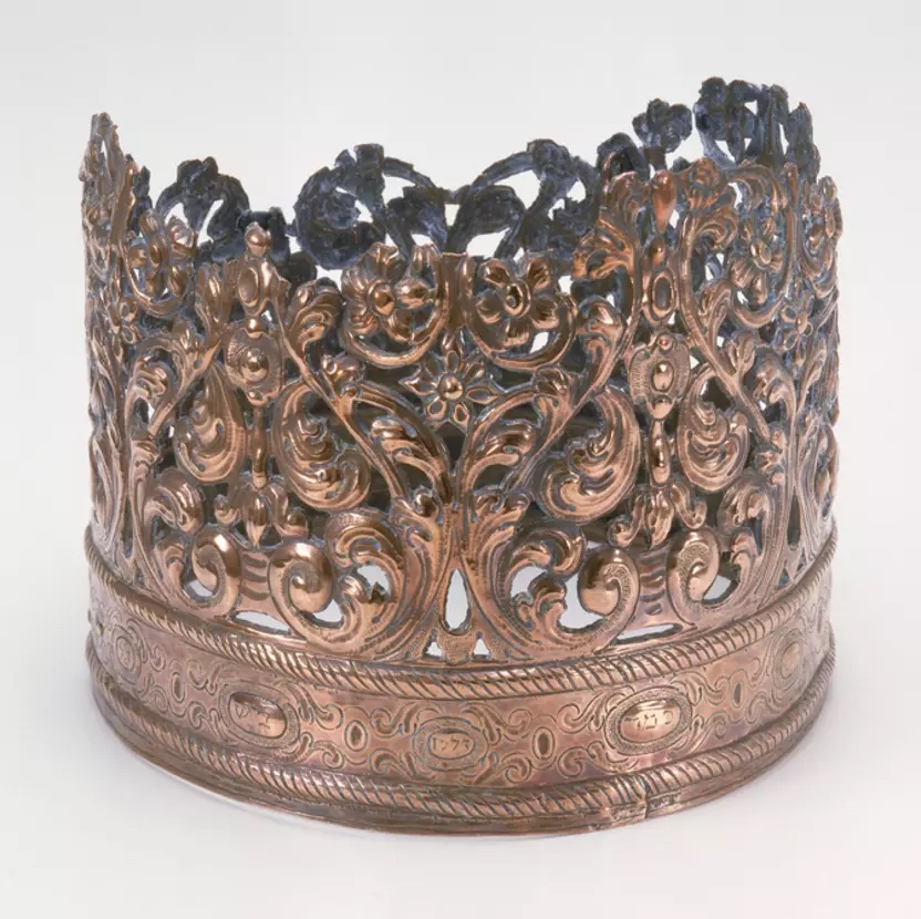 Torah Crown, 1698–99, Bolzano, Italy (The Jewish Museum, New York; photo: public domain)