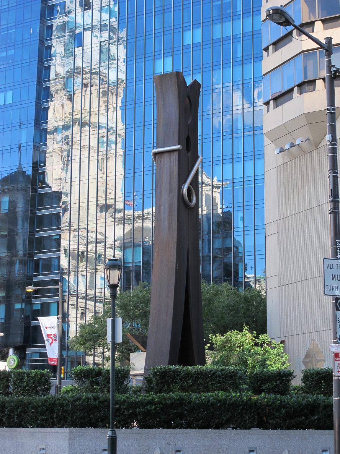 Claes Oldenburg, Lipstick (Ascending) on Caterpillar Tracks Smarthistory