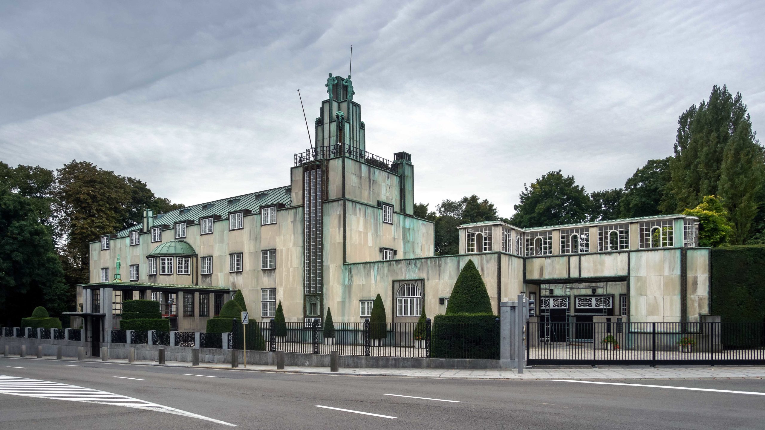 Josef Hoffmann, Palais Stoclet (Brussels), c. 1905–11 (photo: PtrQs, CC BY-SA 4.0) <https://commons.wikimedia.org/wiki/File:20120923_Brussels_PalaisStoclet_Hoffmann_DSC06725_PtrQs.jpg>