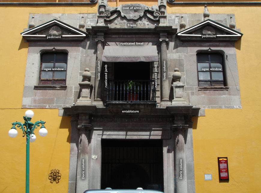 Façade of the Casa del Dean, 16th century, Puebla, Mexico (photo: Lauren Kilroy-Ewbank)