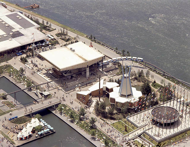 Indians of Canada Pavilion, Expo 67, Montreal. 1967, Library and Archives Canada / Canadian Corporation for the 1967 World Exhibition