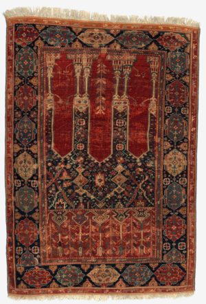 Prayer Rug with Coupled Columns, early 18th century (attributed to Turkey, probably Ladik, Konya), wool (warp, weft and pile), symmetrically knotted pile, 172.7 x 121.9 cm (The Metropolitan Museum of Art, New York)