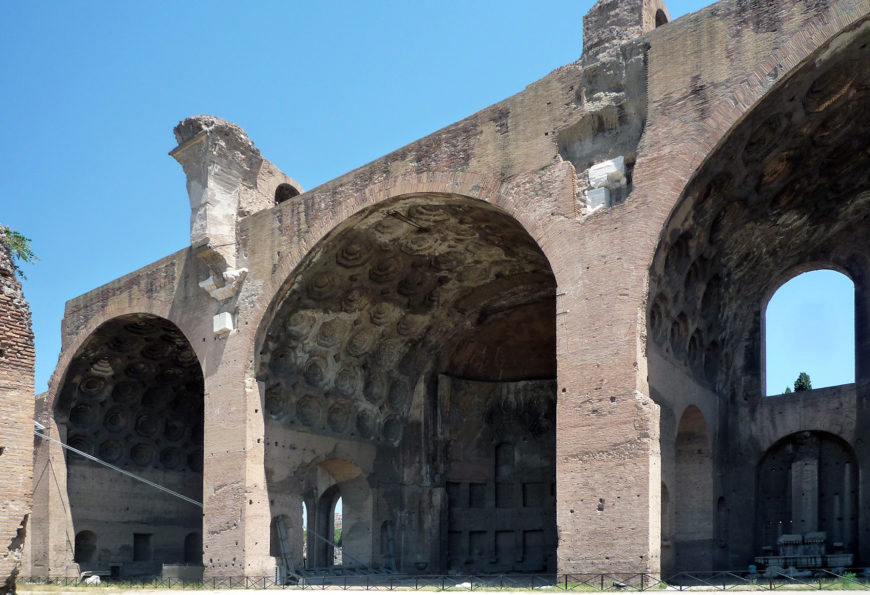 View across central nave to one of two side aisles, Basilica of Maxentius and Constantine (Basilica Nova), Roman Forum, c. 306–312 C.E. (photo: Steven Zucker, CC BY-NC-SA 2.0)