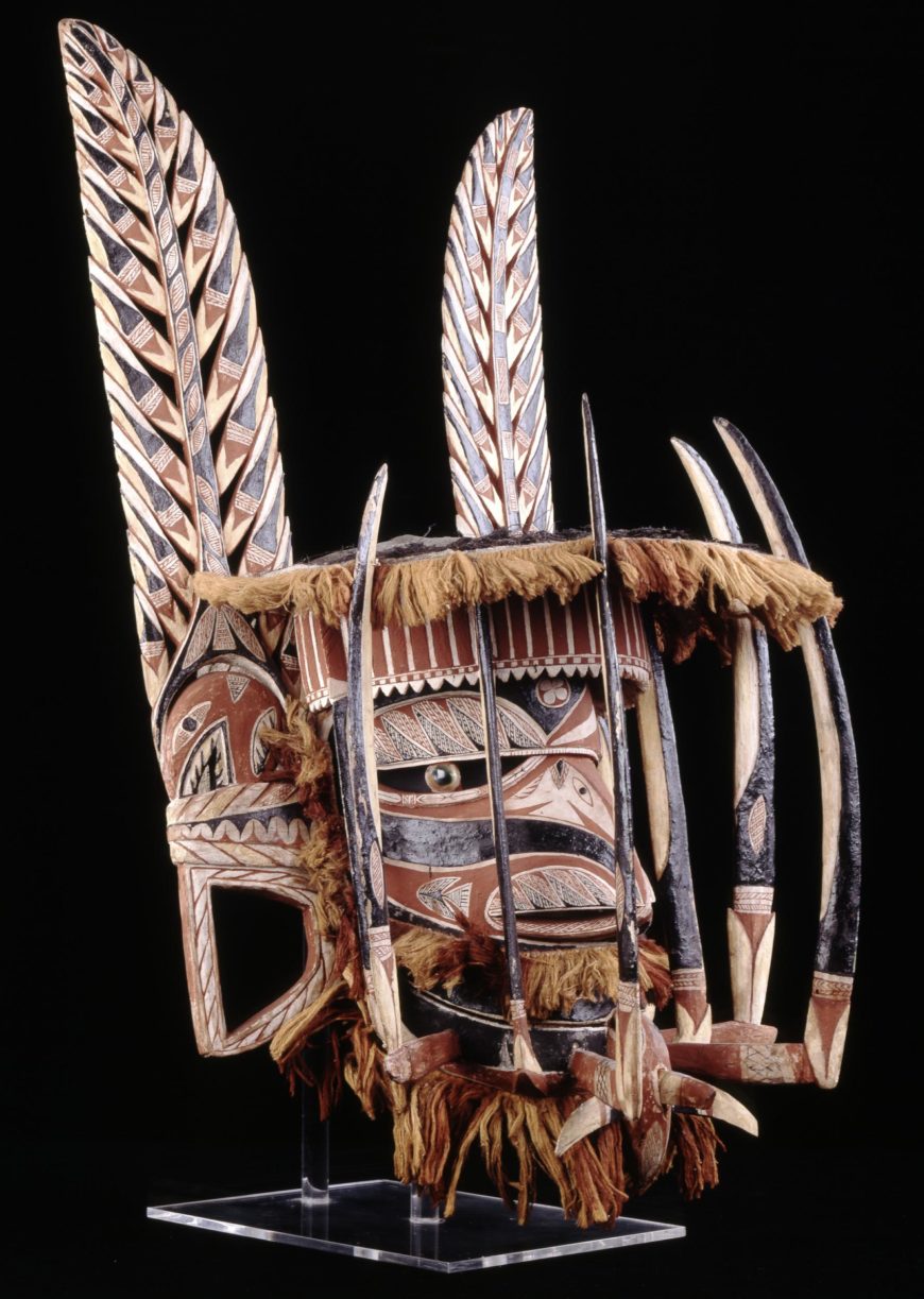 Malangan mask, before 1884, wood, pigment, vegetable fibre, operculum., 48.3 x 79.7 x 49.5 cm, New Ireland, Papua New Guinea (© Trustees of the British Museum)