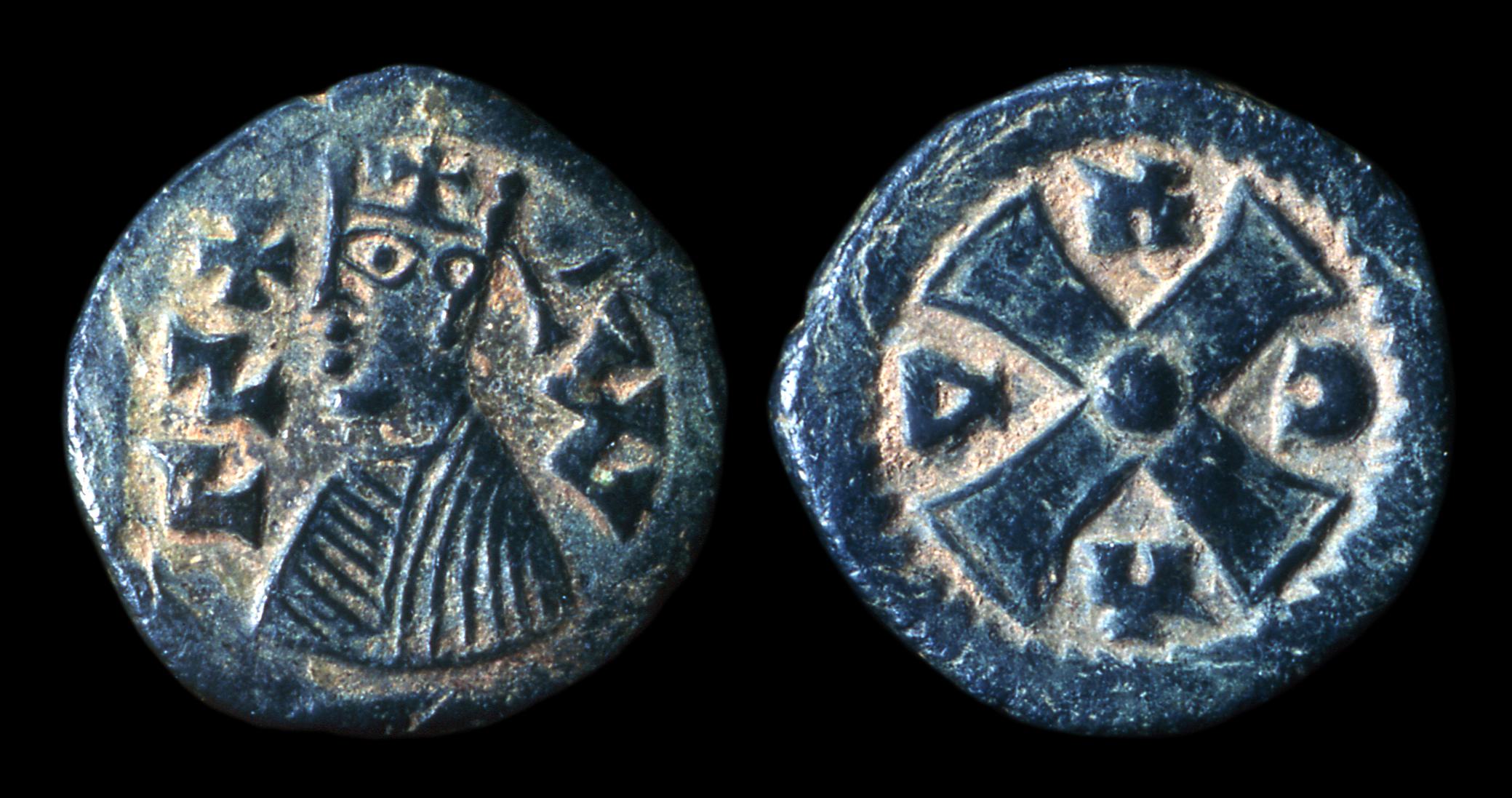 Obverse: Head and shoulders bust of King Joel crowned with a cross; reverse: cross, Copper alloy coin, c. 550–600 C.E., copper alloy, minted in Aksum, modern Ethiopia (© Trustees of the British Museum)