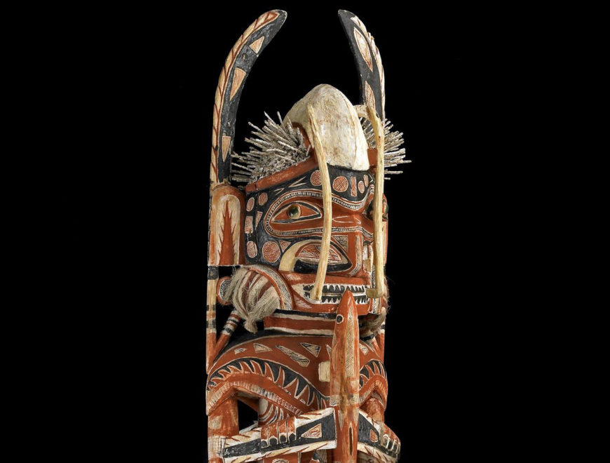 Malangan figure (detail), 1882–83 C.E., wood, vegetable fiber, pigment, and shell (turbo petholatus opercula), 122 cm high, north coast of New Ireland, Papua New Guinea (© Trustees of the British Museum)