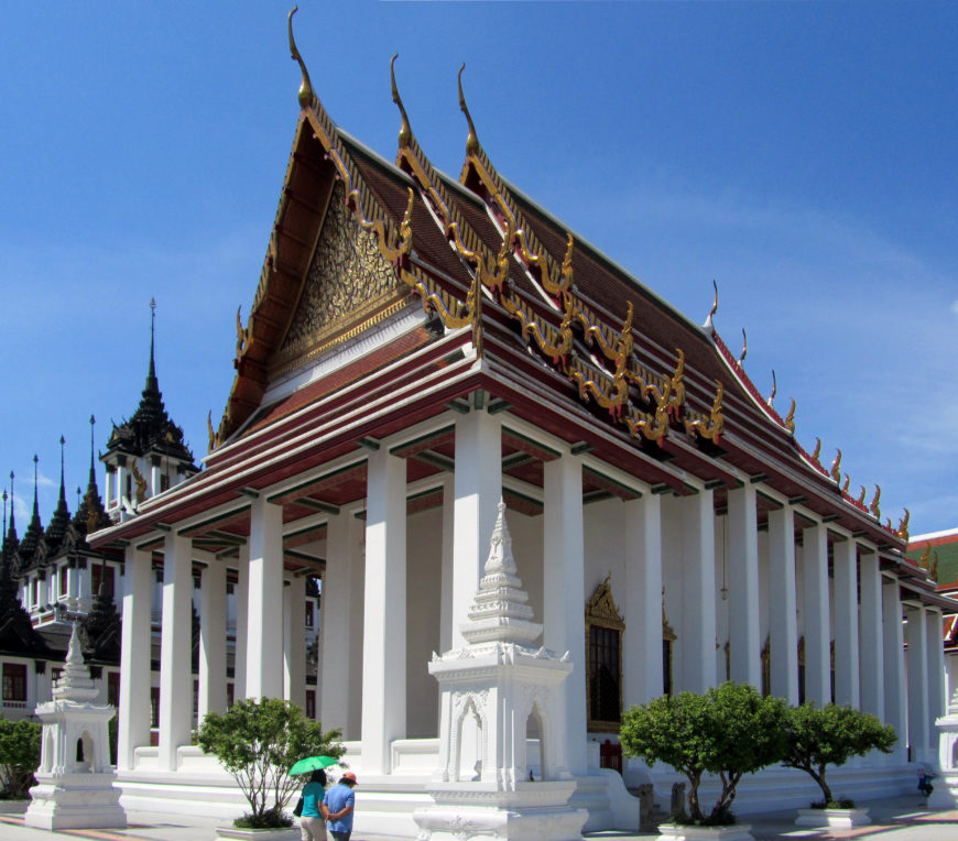 Ubosot of Wat Ratchanadda, Bangkok (photo by the author).