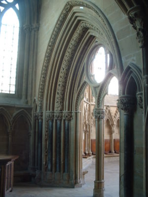 Entrance, Chapter House, Southwell Minster, Nottinghamshire, England (photo: Necrothesp, CC BY-SA 3.0)
