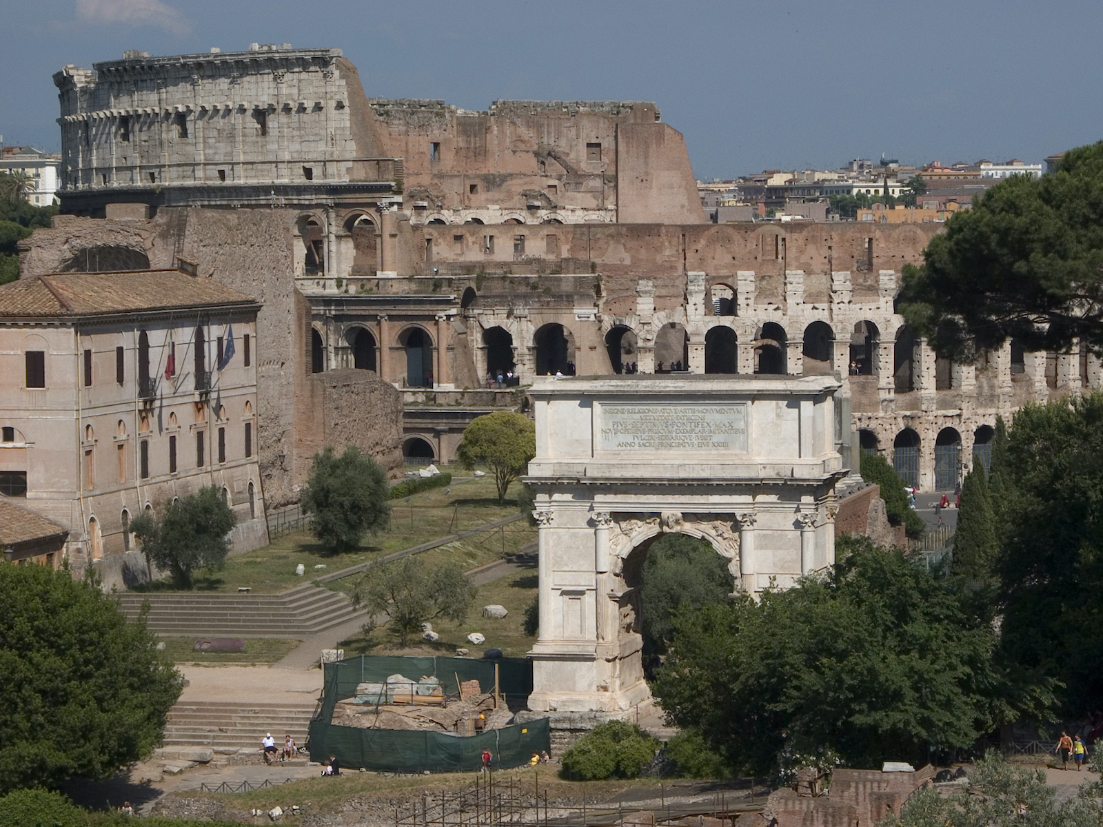 View of the Roman forum, looking toward the Colosseum (photo: Steven Zucker, CC BY-NC-SA 2.0)